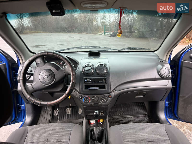 Седан Chevrolet Aveo 2008 в Гайсине