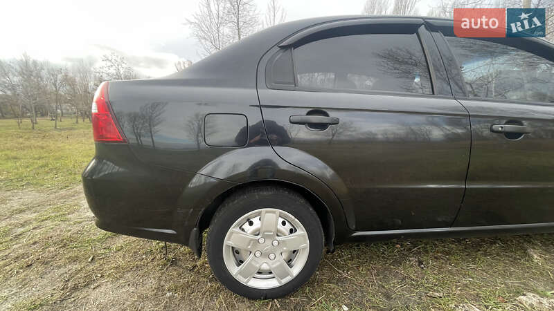 Седан Chevrolet Aveo 2010 в Черкассах