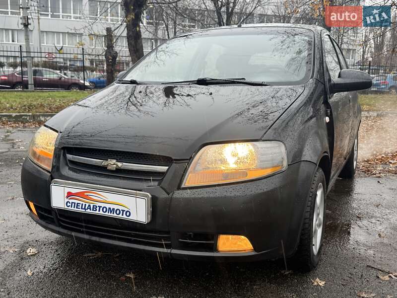 Хэтчбек Chevrolet Aveo 2006 в Киеве