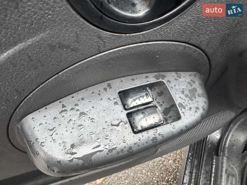 Хэтчбек Chevrolet Aveo 2006 в Киеве