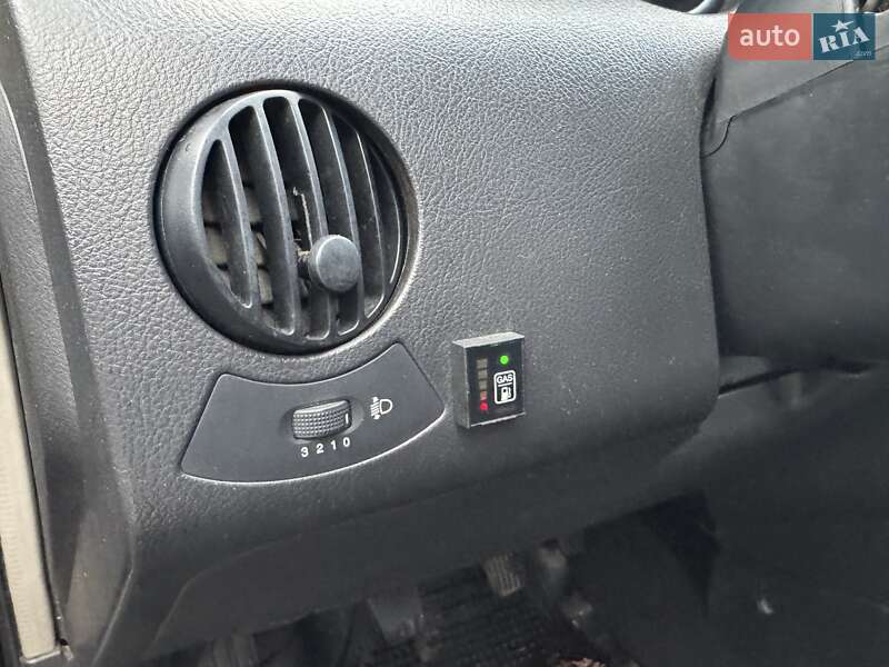 Хэтчбек Chevrolet Aveo 2006 в Киеве