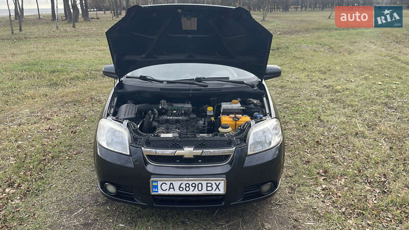 Седан Chevrolet Aveo 2010 в Черкассах