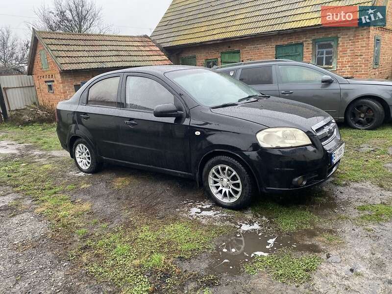 Седан Chevrolet Aveo 2006 в Лубнах