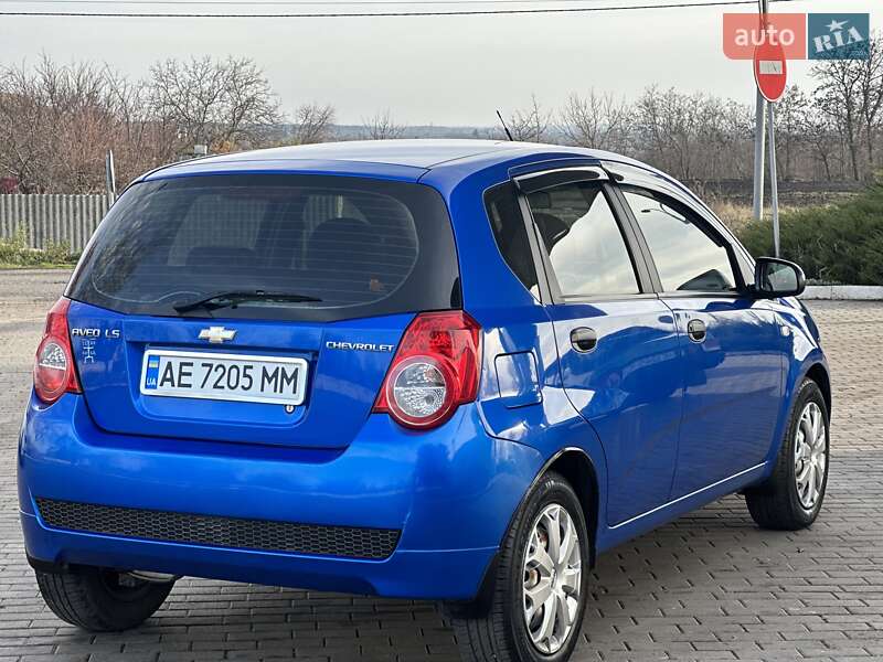 Хэтчбек Chevrolet Aveo 2011 в Павлограде