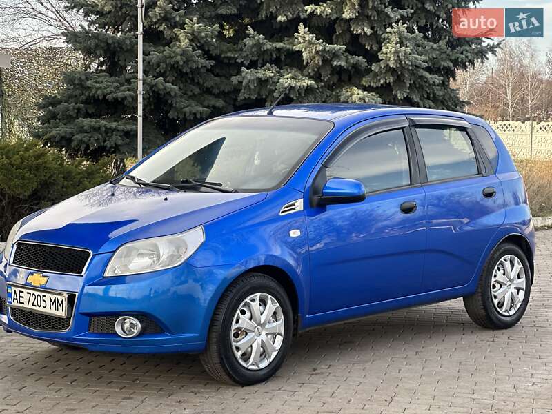 Хэтчбек Chevrolet Aveo 2011 в Павлограде