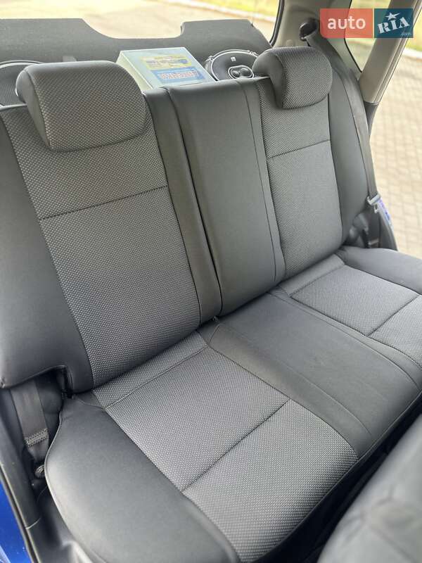 Хэтчбек Chevrolet Aveo 2011 в Павлограде