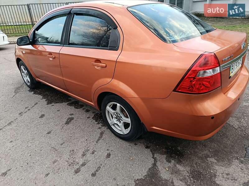 Седан Chevrolet Aveo 2007 в Кременчуге