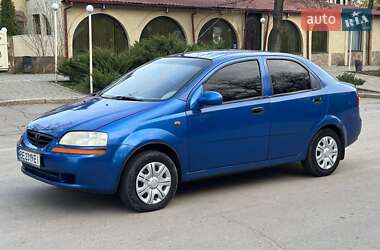 Седан Chevrolet Aveo 2004 в Николаеве