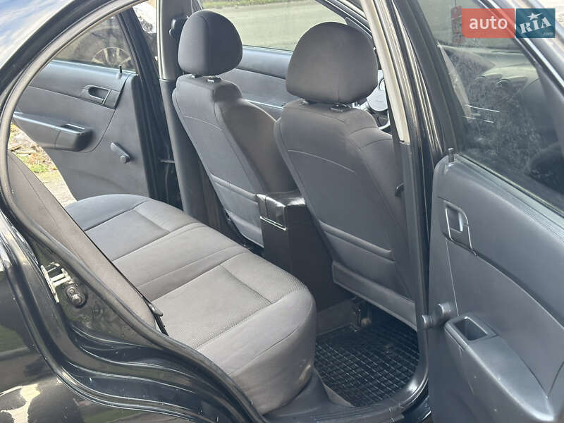 Седан Chevrolet Aveo 2008 в Новом Буге