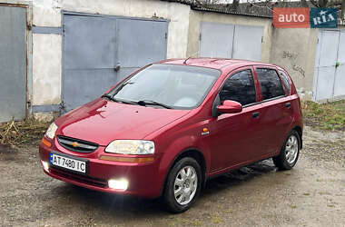 Хэтчбек Chevrolet Aveo 2005 в Кицмани
