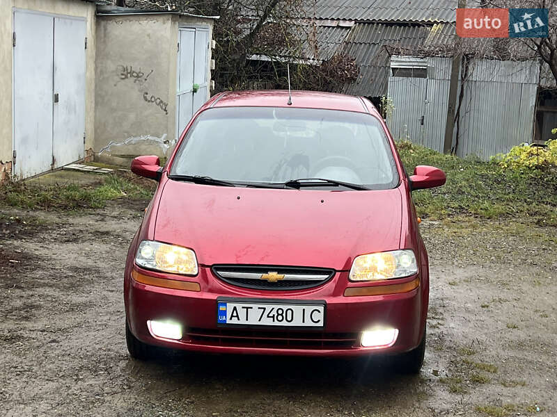 Хэтчбек Chevrolet Aveo 2005 в Кицмани