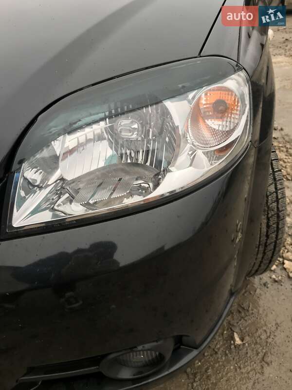 Седан Chevrolet Aveo 2006 в Городке