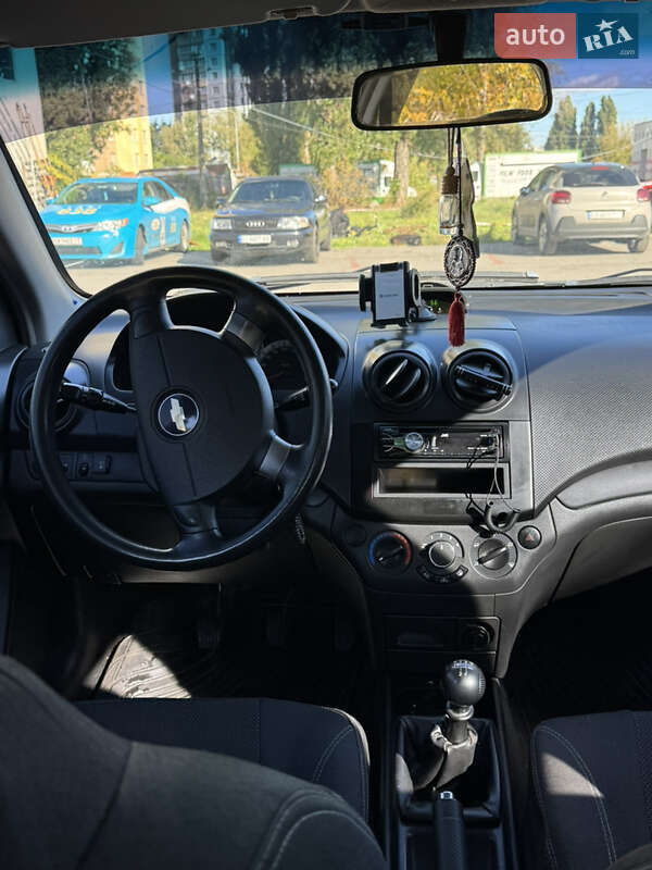 Седан Chevrolet Aveo 2008 в Киеве фото 10 Седан Chevrolet Aveo 2008 в Киеве