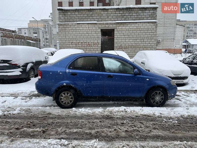 Седан Chevrolet Aveo 2005 в Львове