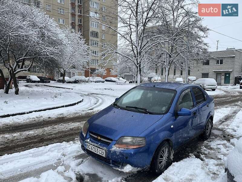 Седан Chevrolet Aveo 2005 в Львове
