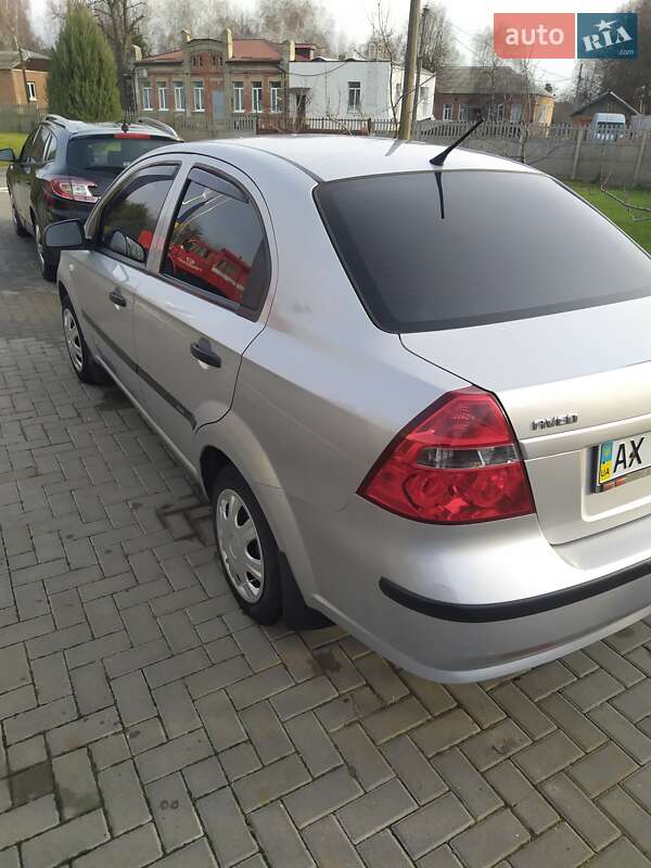 Седан Chevrolet Aveo 2006 в Мерефа