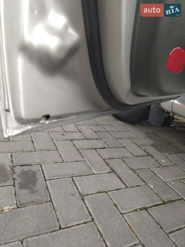 Седан Chevrolet Aveo 2006 в Мерефа