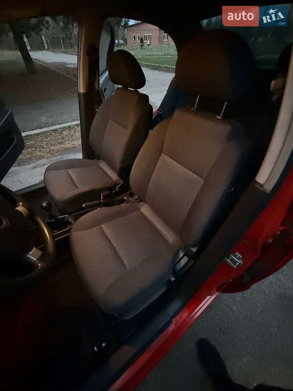 Седан Chevrolet Aveo 2008 в Днепре