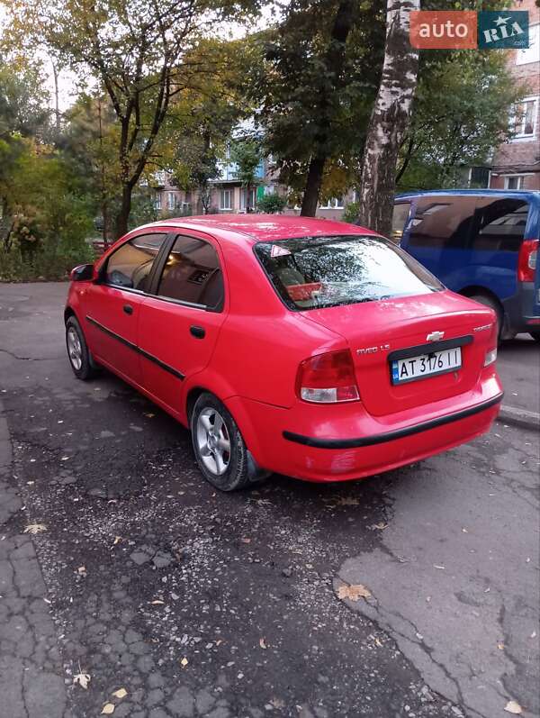 Седан Chevrolet Aveo 2004 в Калуше