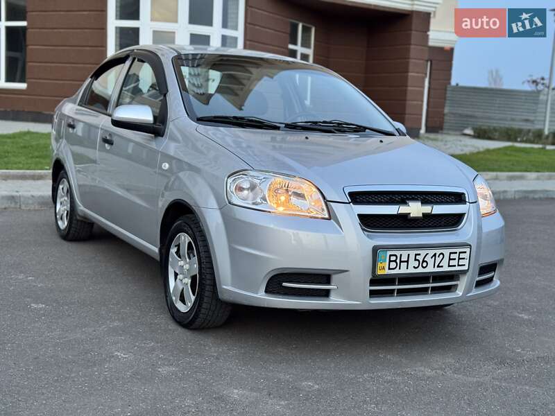 Седан Chevrolet Aveo 2006 в Николаеве