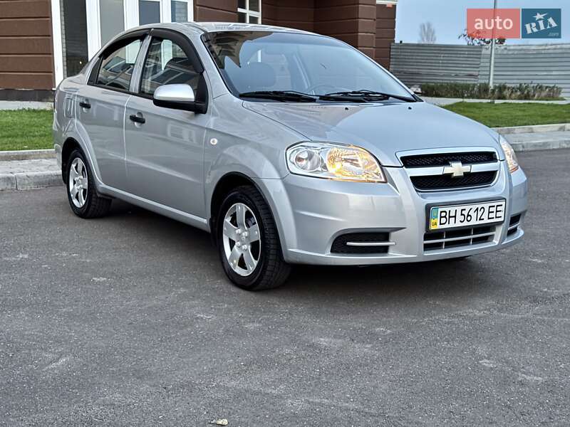 Седан Chevrolet Aveo 2006 в Николаеве