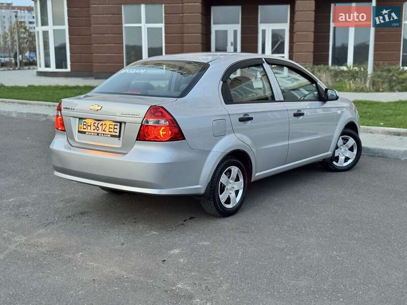 Седан Chevrolet Aveo 2006 в Николаеве