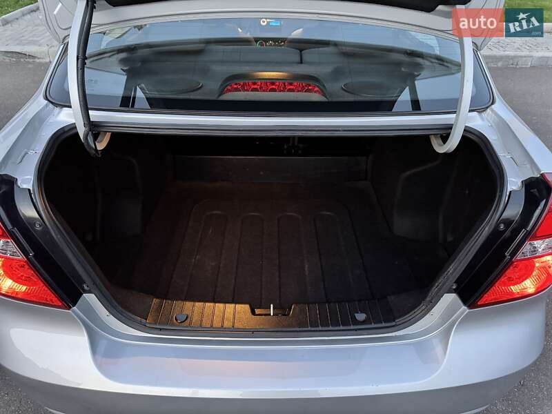 Седан Chevrolet Aveo 2006 в Николаеве