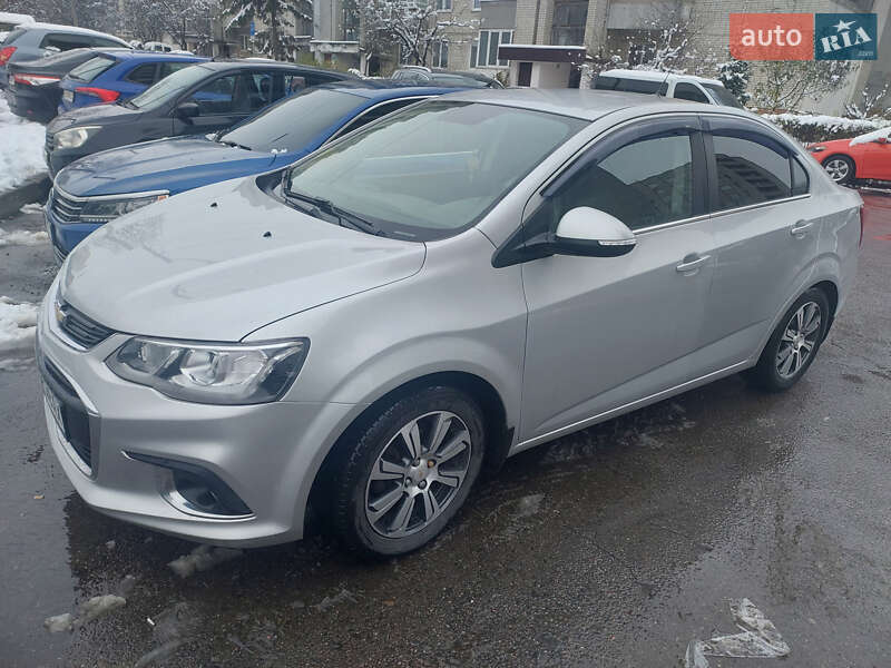 Хэтчбек Chevrolet Aveo 2017 в Львове