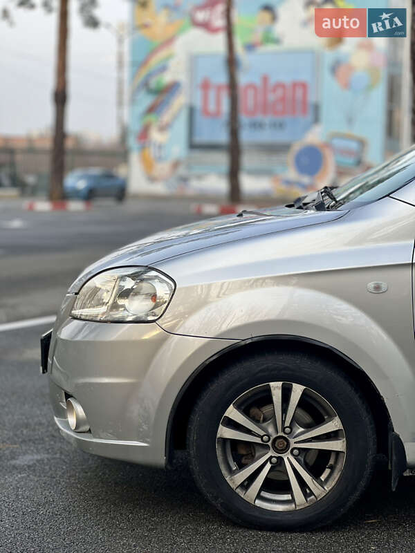 Седан Chevrolet Aveo 2008 в Харкові