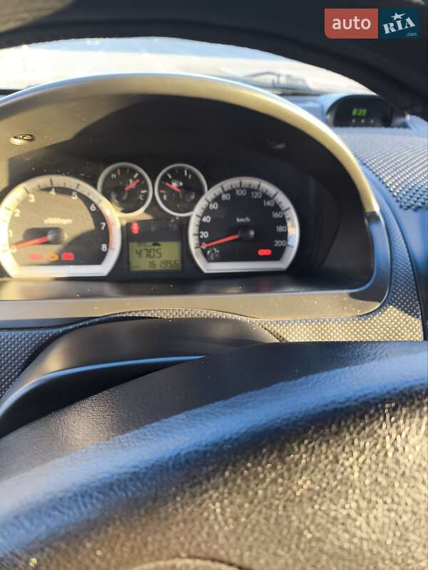 Седан Chevrolet Aveo 2006 в Броварах