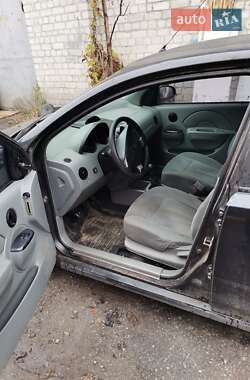 Седан Chevrolet Aveo 2005 в Киеве