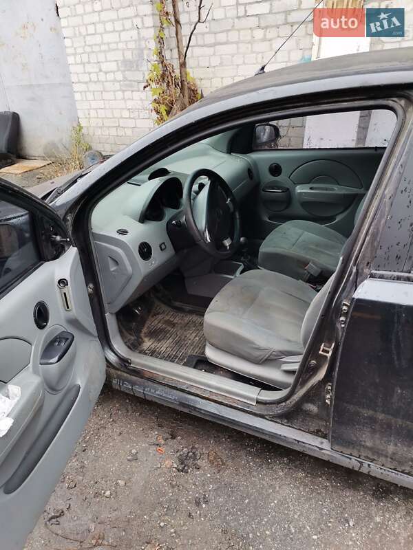 Седан Chevrolet Aveo 2005 в Киеве