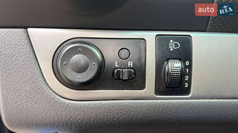 Седан Chevrolet Aveo 2006 в Києві