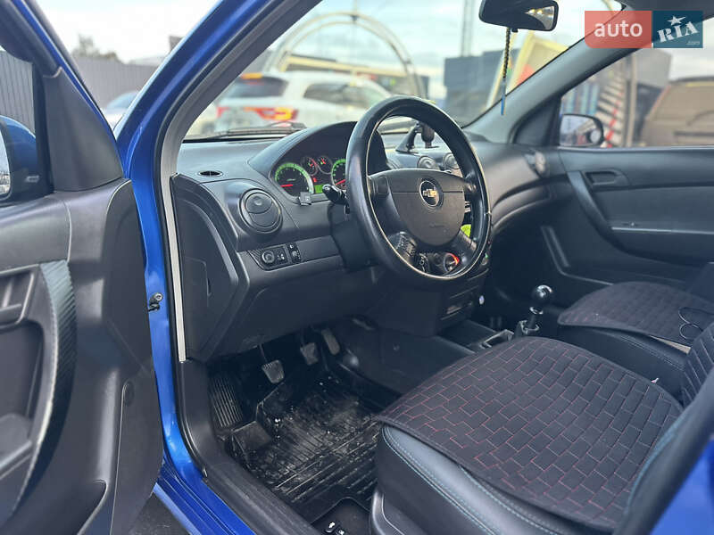 Седан Chevrolet Aveo 2008 в Полтаві
