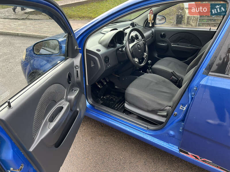 Седан Chevrolet Aveo 2005 в Ізяславі