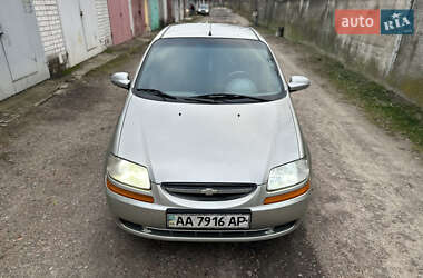 Седан Chevrolet Aveo 2005 в Киеве