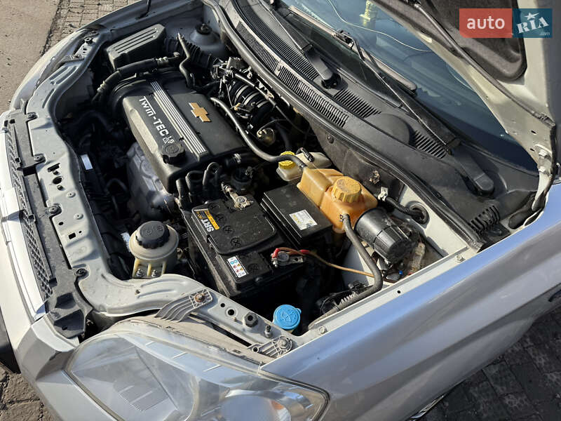 Седан Chevrolet Aveo 2008 в Николаеве