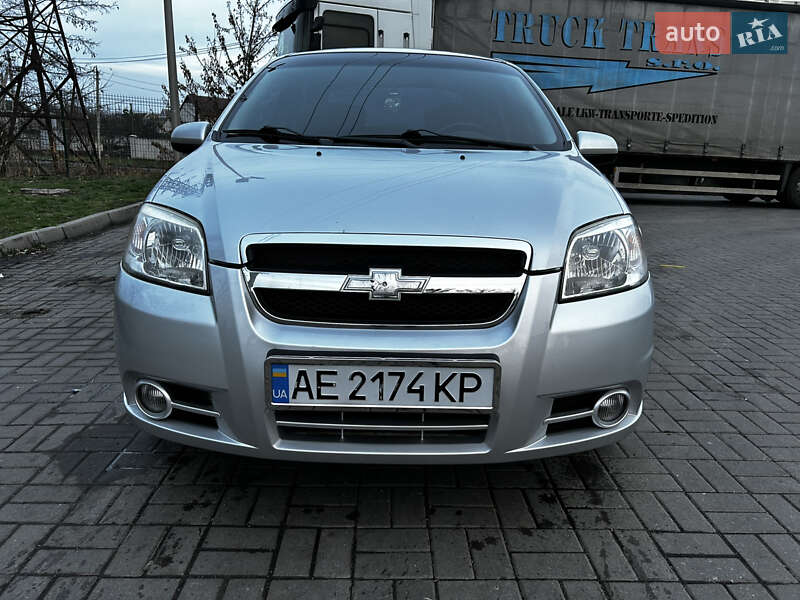 Седан Chevrolet Aveo 2011 в Новомосковську