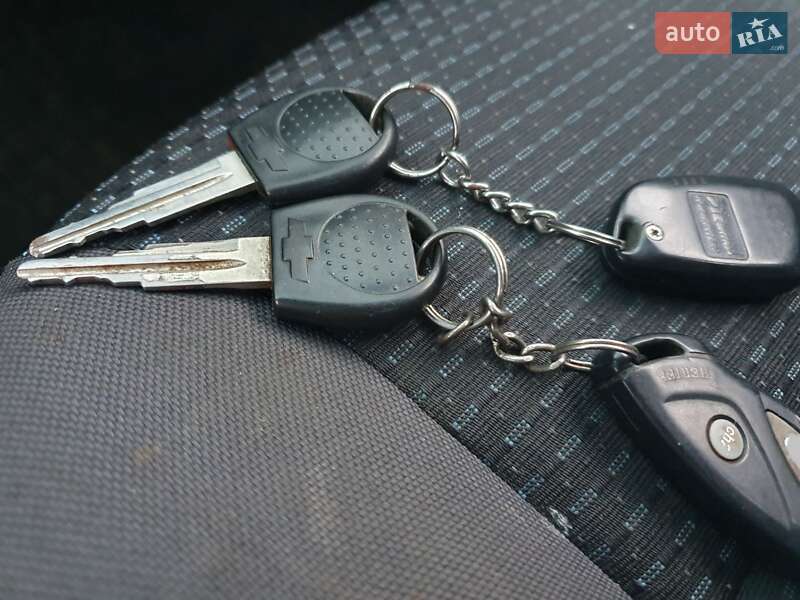 Седан Chevrolet Aveo 2006 в Киеве фото 3 Седан Chevrolet Aveo 2006 в Киеве