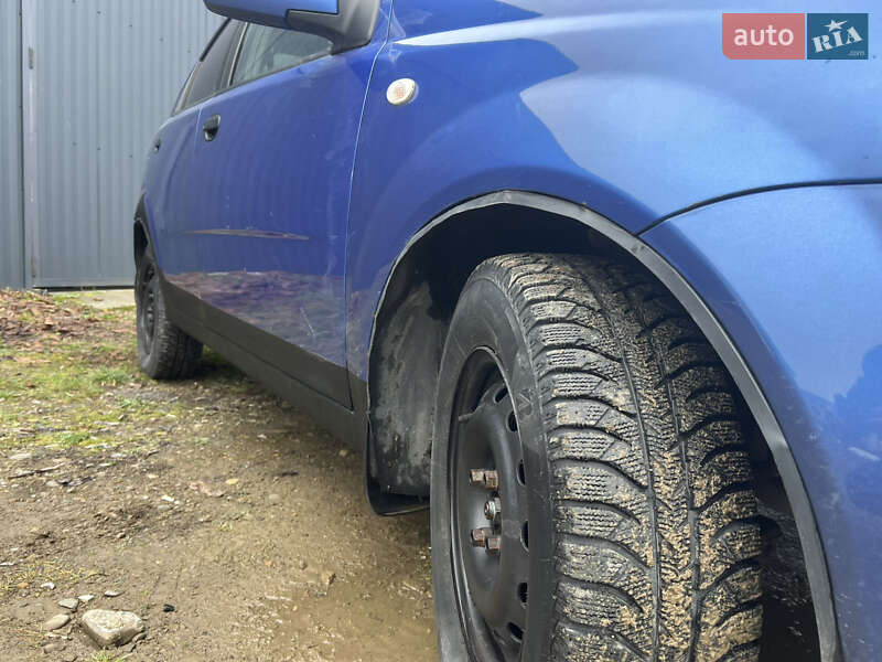 Седан Chevrolet Aveo 2005 в Болехові