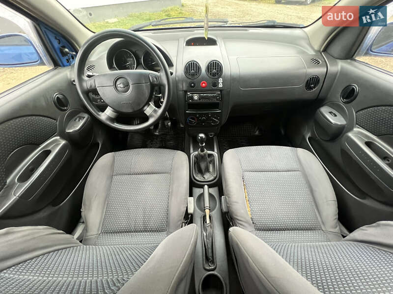 Седан Chevrolet Aveo 2005 в Болехові