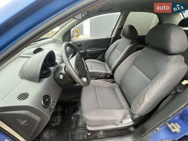 Седан Chevrolet Aveo 2005 в Болехові
