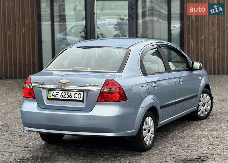 Седан Chevrolet Aveo 2008 в Дніпрі