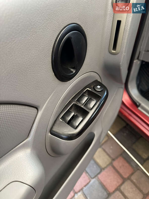 Седан Chevrolet Aveo 2005 в Днепре фото 14 Седан Chevrolet Aveo 2005 в Днепре