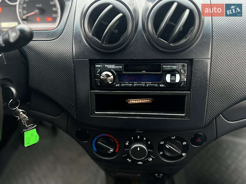 Седан Chevrolet Aveo 2006 в Николаеве фото 18 Седан Chevrolet Aveo 2006 в Николаеве