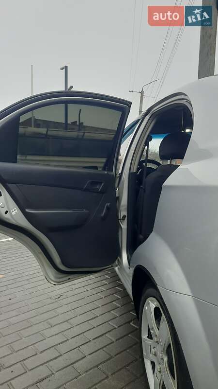 Седан Chevrolet Aveo 2008 в Вінниці