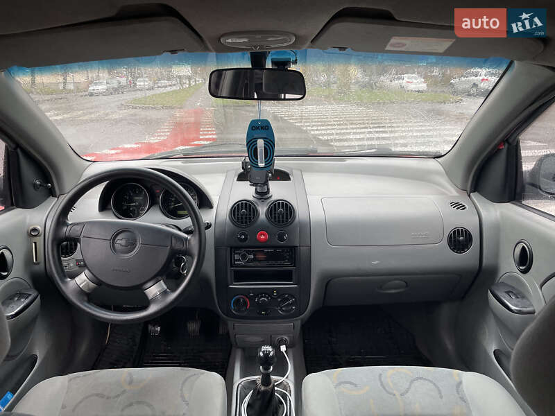 Седан Chevrolet Aveo 2004 в Виннице фото 5 Седан Chevrolet Aveo 2004 в Виннице