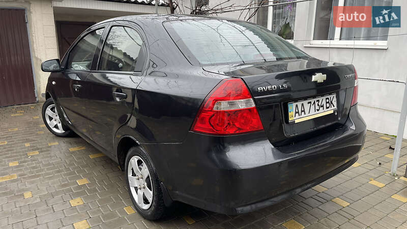 Седан Chevrolet Aveo 2006 в Врадіївці