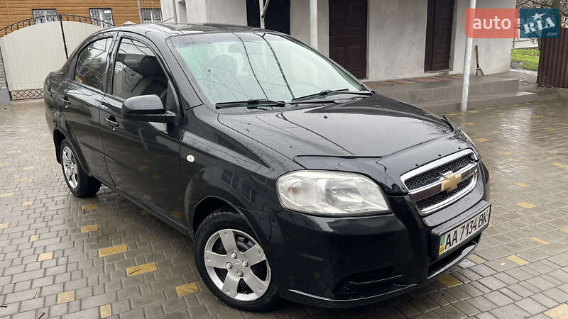 Седан Chevrolet Aveo 2006 в Врадіївці
