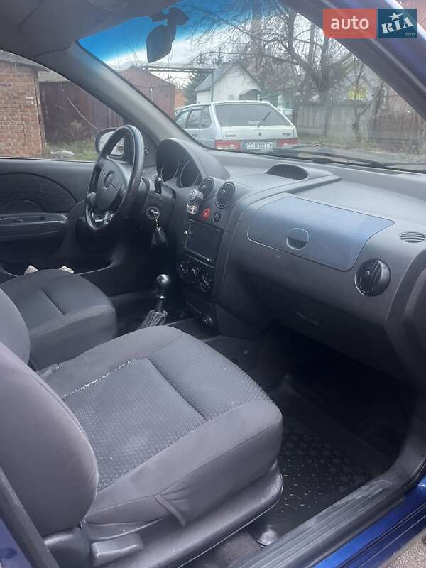 Седан Chevrolet Aveo 2006 в Чернігові
